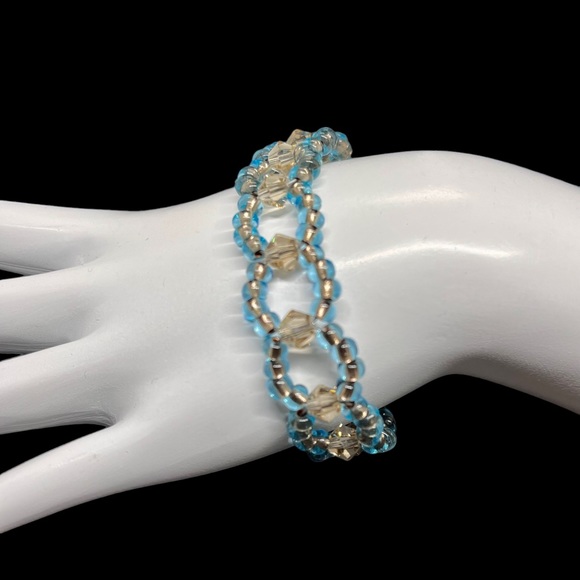 Beautiful Glass Beaded Bracelet Light Blue Clear Circle Design Lobster Claw 7”L - Picture 2 of 11